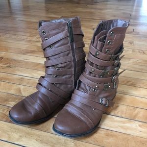 Breckelles - Brown Zip Up Strappy Boots